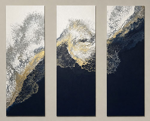 I love creating acrylic paint pouring.